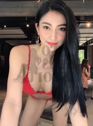 Shahinez tantra massage in Beaumont